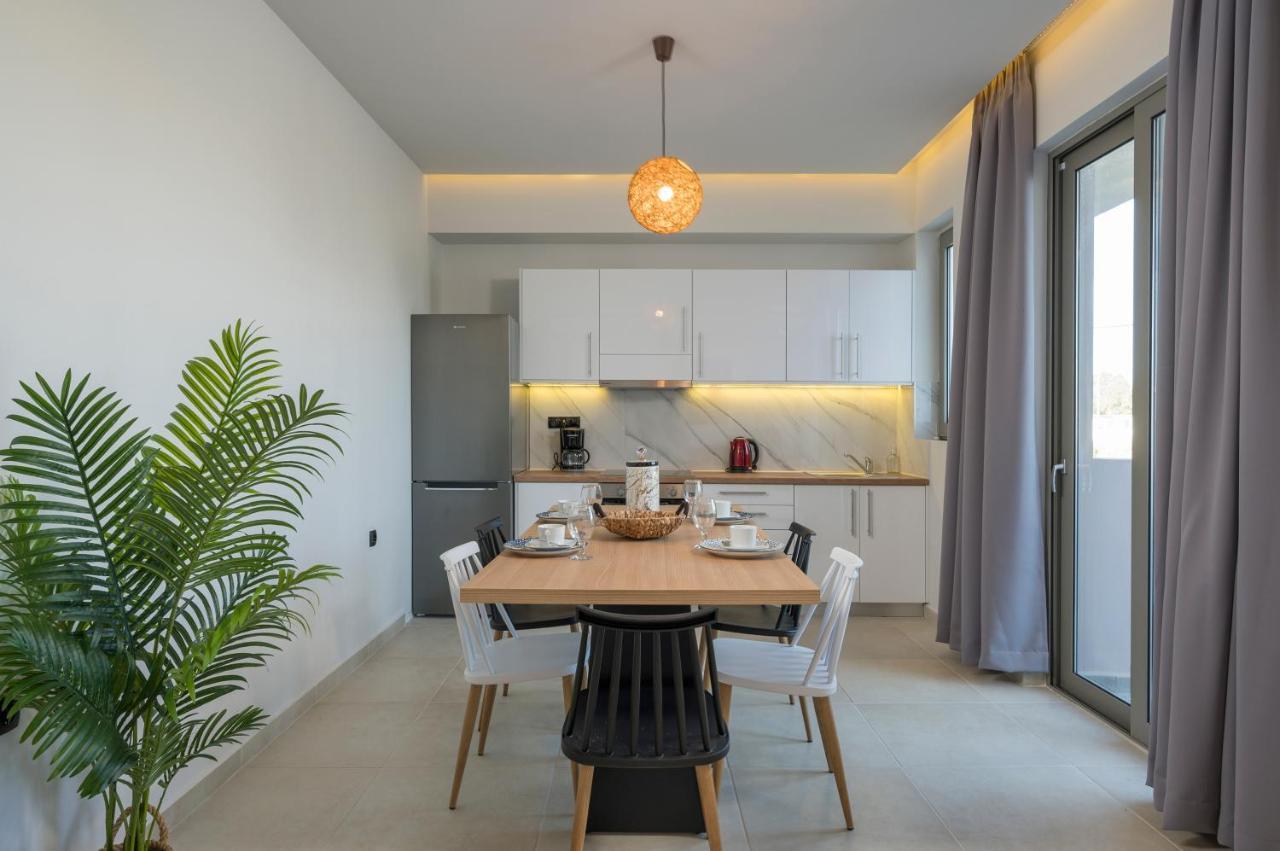 Aegean Breeze Luxury Apartments Next To The Sea Maleme Extérieur photo