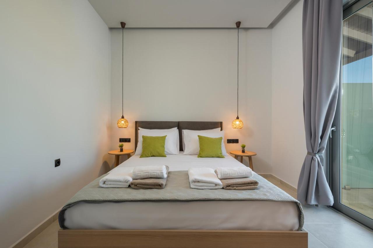 Aegean Breeze Luxury Apartments Next To The Sea Maleme Extérieur photo