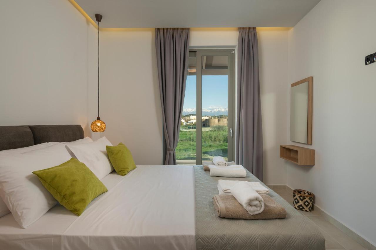 Aegean Breeze Luxury Apartments Next To The Sea Maleme Extérieur photo