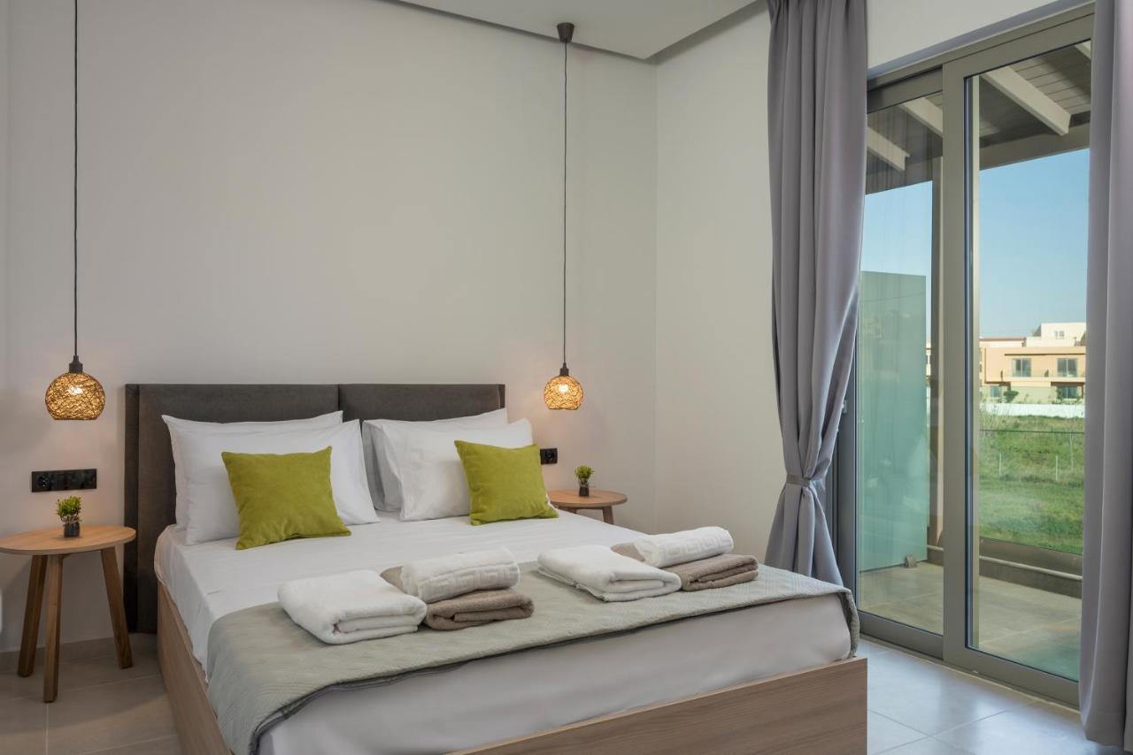 Aegean Breeze Luxury Apartments Next To The Sea Maleme Extérieur photo