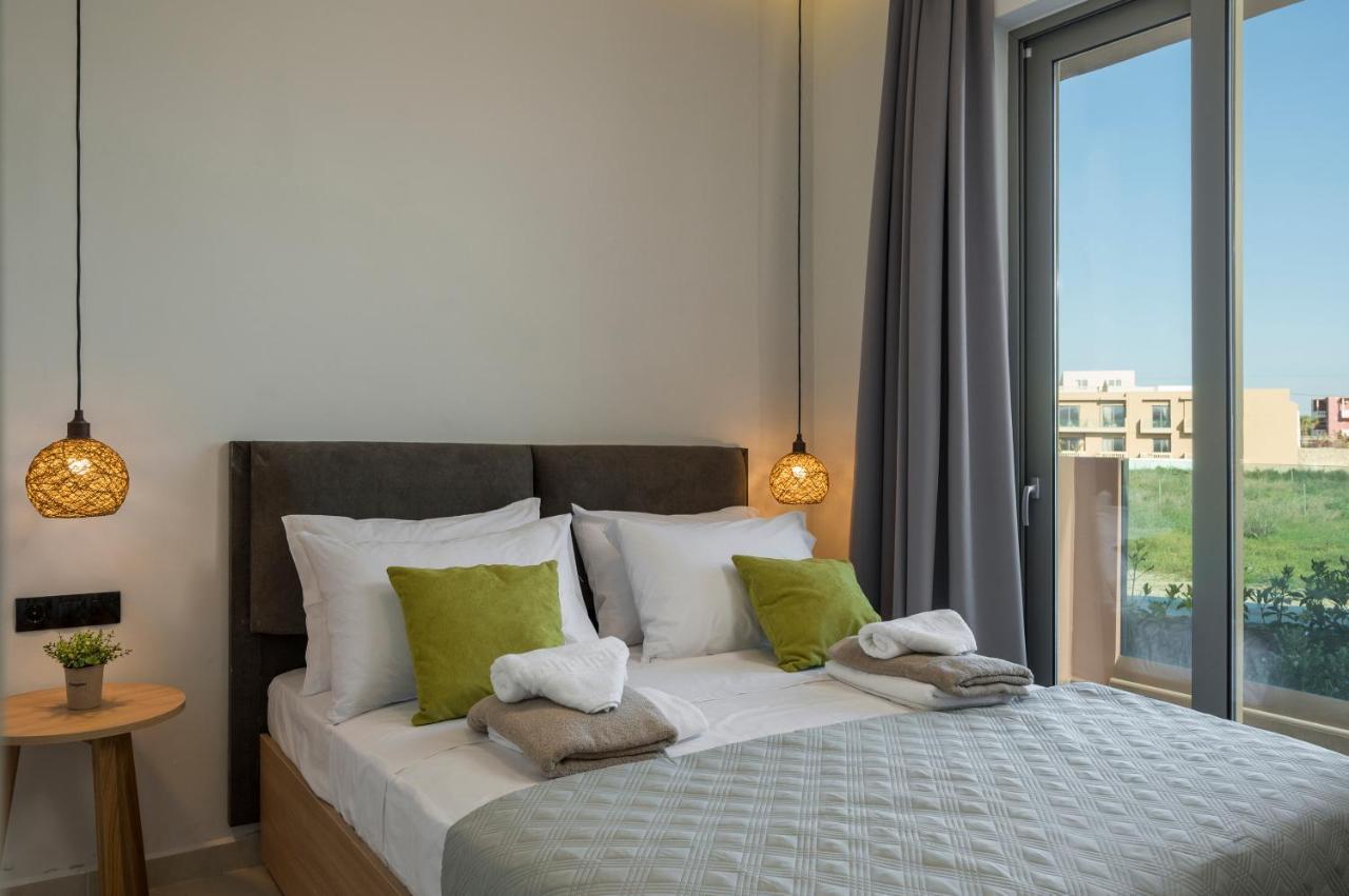 Aegean Breeze Luxury Apartments Next To The Sea Maleme Extérieur photo