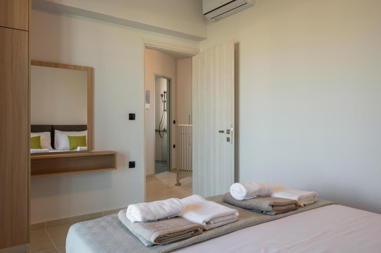 Aegean Breeze Luxury Apartments Next To The Sea Maleme Extérieur photo
