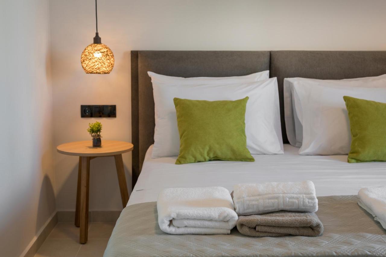 Aegean Breeze Luxury Apartments Next To The Sea Maleme Extérieur photo