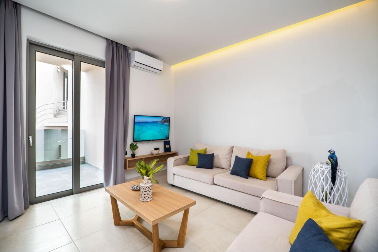 Aegean Breeze Luxury Apartments Next To The Sea Maleme Extérieur photo